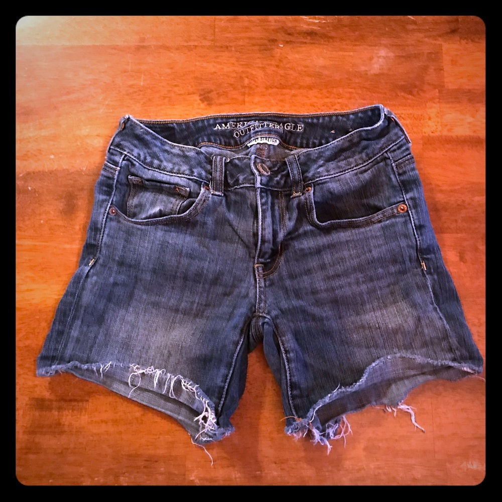 American Eagle Outfitters Women Jean Shorts sz 2